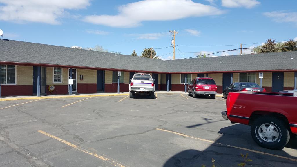 Travelers Motel Elko Exterior photo
